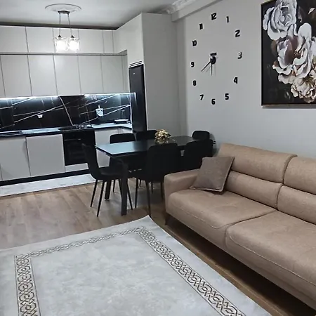 Kasim Cozy - Near Airport Tirana Daire *