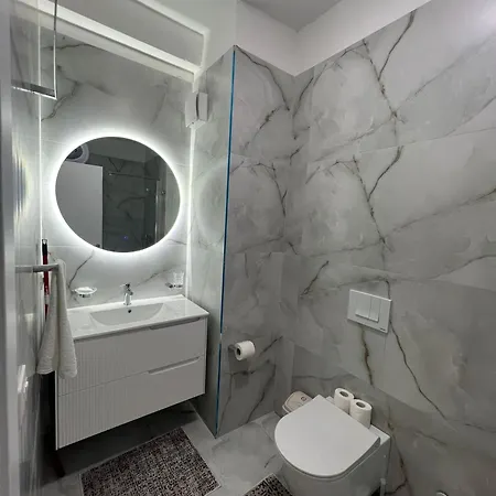 Kasim Cozy - Near Airport Tirana Daire
