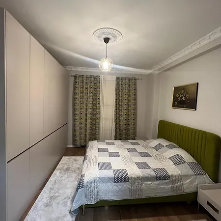 Apartment Univers House Laknas
