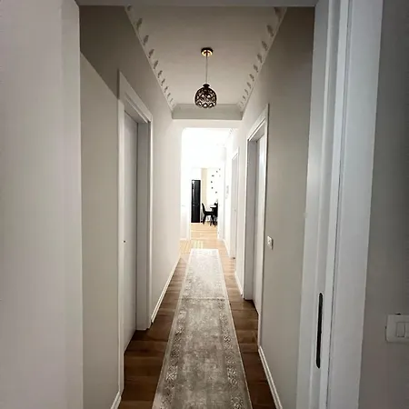 Univers House Apartment