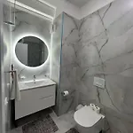 Kasim Cozy - Near Airport Tirana Apartman
