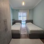 Kasim Cozy - Near Airport Tirana * Ljaknasi